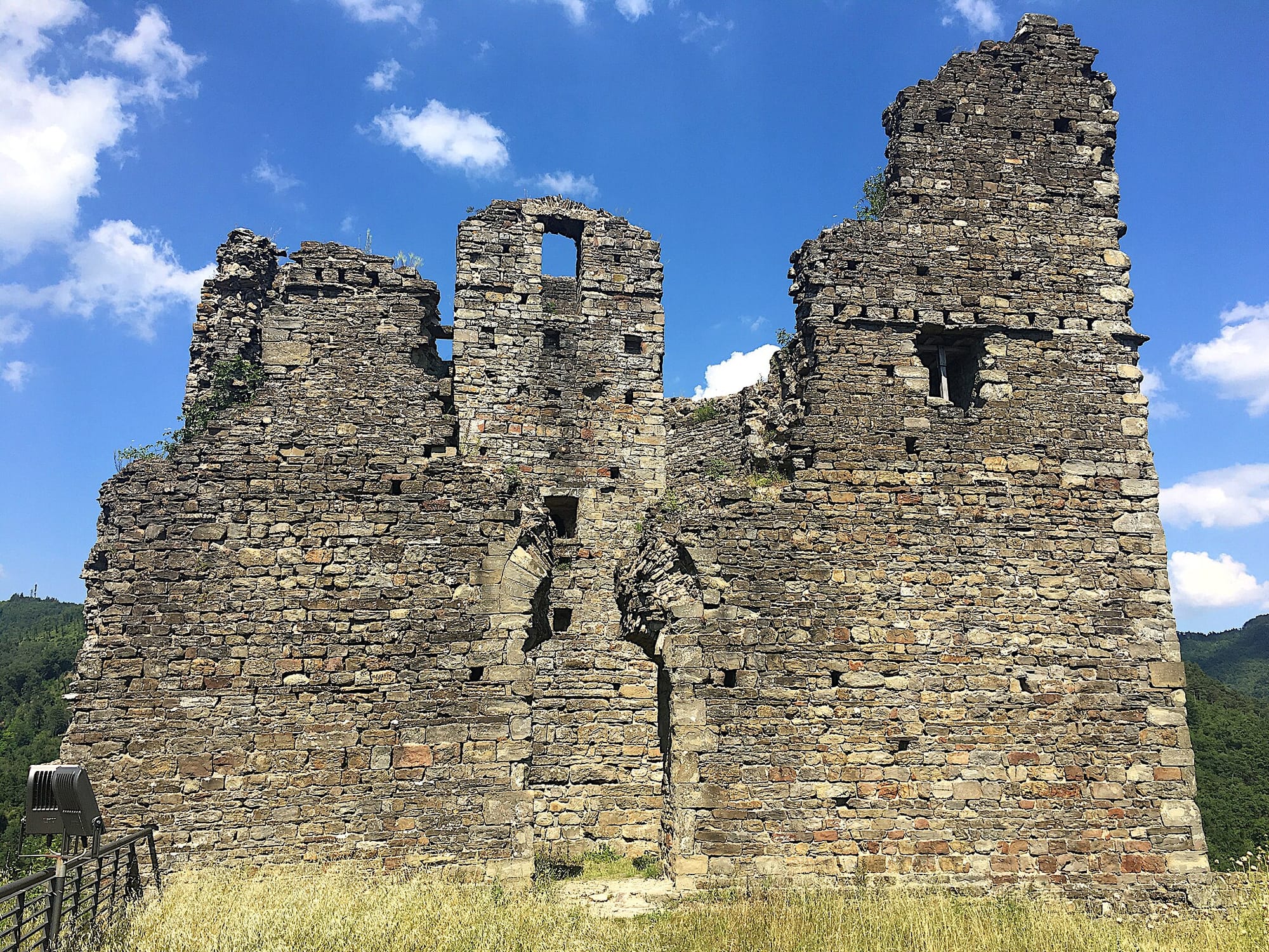 A photo of the ruins of an ancient castle.