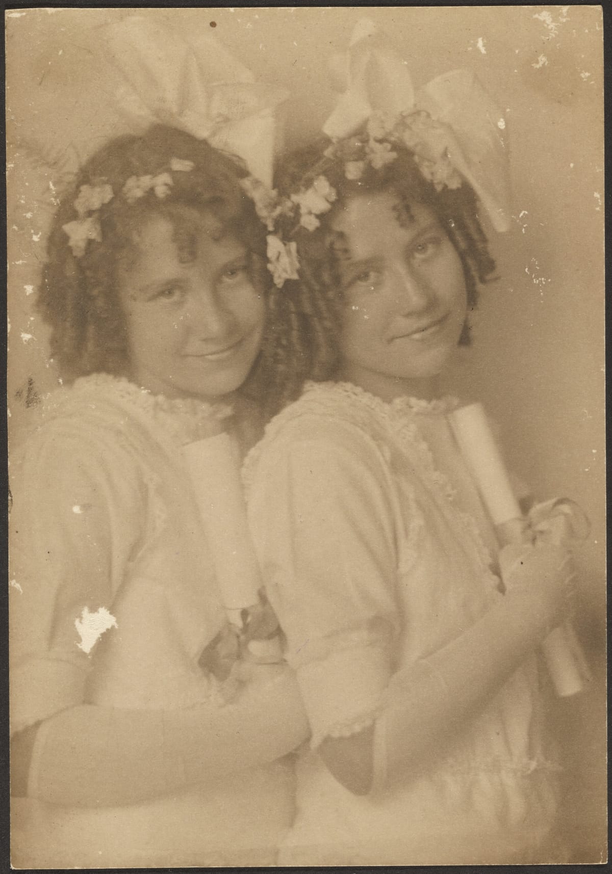 Doll and Ruby Easson: Twin Sisters and Endlings